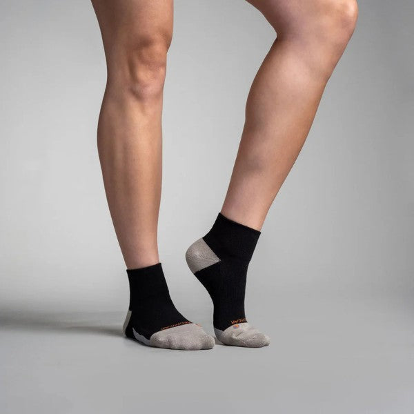 sports ankle socks black grey side movement incrediwear